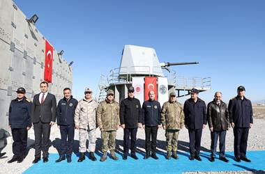 Denizde Millî Gurur! 76/62 mm Millî Deniz Topu’nun Test Atışı Başarıyla Gerçekleştirildi  