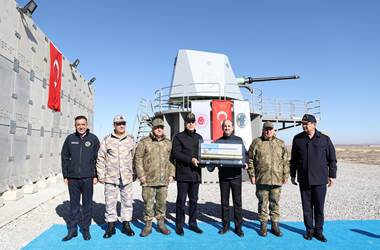 Denizde Millî Gurur! 76/62 mm Millî Deniz Topu’nun Test Atışı Başarıyla Gerçekleştirildi  