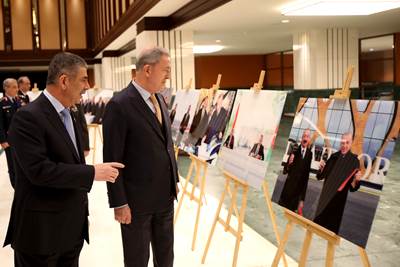Millî Savunma Bakanı Hulusi Akar: “Azerbaycan Ordusuna Bundan Sonra Kimsenin Yan Bakmasına İmkân ve Fırsat Vermeyeceğiz.”