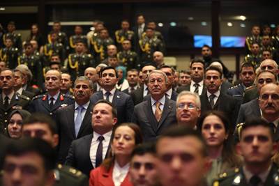 Millî Savunma Bakanı Hulusi Akar: “Azerbaycan Ordusuna Bundan Sonra Kimsenin Yan Bakmasına İmkân ve Fırsat Vermeyeceğiz.”