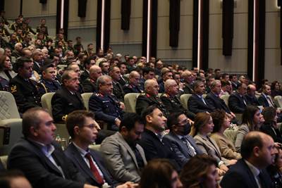Millî Savunma Bakanı Hulusi Akar: “Azerbaycan Ordusuna Bundan Sonra Kimsenin Yan Bakmasına İmkân ve Fırsat Vermeyeceğiz.”
