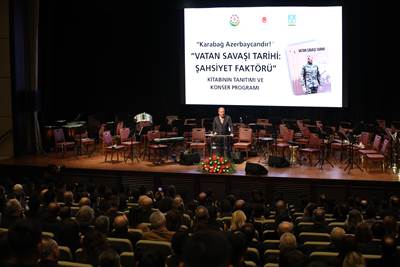 Millî Savunma Bakanı Hulusi Akar: “Azerbaycan Ordusuna Bundan Sonra Kimsenin Yan Bakmasına İmkân ve Fırsat Vermeyeceğiz.”