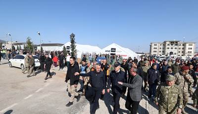 Millî Savunma Bakanı Hulusi Akar, İslahiye ve Nurdağı'nda İncelemelerde Bulundu