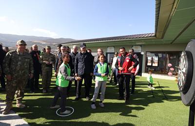 Millî Savunma Bakanı Hulusi Akar, İslahiye ve Nurdağı'nda İncelemelerde Bulundu