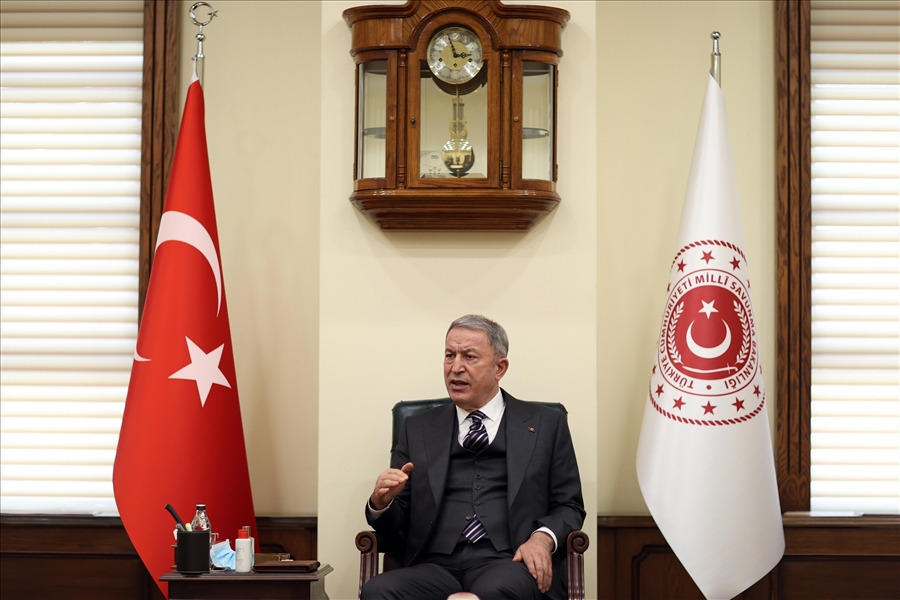 Millî Savunma Bakanı Hulusi Akar, 24 Kasım Öğretmenler Günü Dolayısıyla Bakanlıkta Görevli Öğretmenlerle Bir Araya Geldi