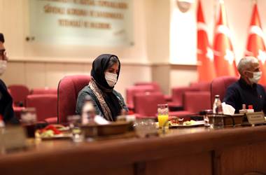 Millî Savunma Bakanı Hulusi Akar, “Topraklarını Kurtarma” Sözünü Tutan Azerbaycanlı Şehidimizin Değerli Ailesiyle Bir Araya Geldi