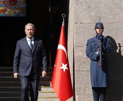 Millî Savunma Bakanı Hulusi Akar ve Macaristan Savunma Bakanı Kristóf Szalay-Bobrovniczky Bir Araya Geldi