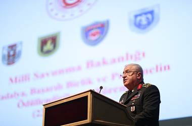 Başarılı Personel İçin Madalya ve Ödül Töreni Gerçekleştirildi 