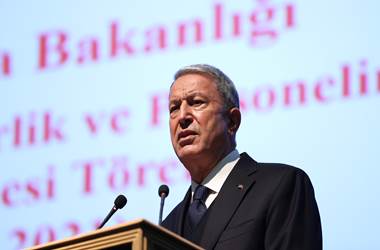 Başarılı Personel İçin Madalya ve Ödül Töreni Gerçekleştirildi 