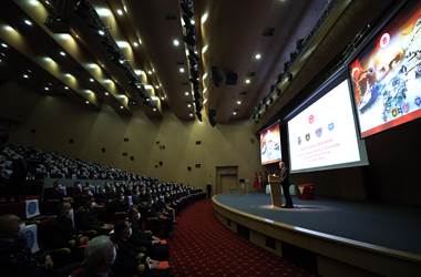 Başarılı Personel İçin Madalya ve Ödül Töreni Gerçekleştirildi 