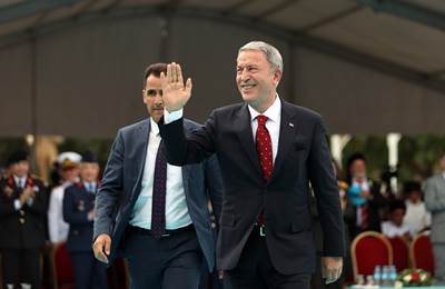 Millî Savunma Bakanı Hulusi Akar, Beraberinde TSK Komuta Kademesi ile Akşehir’deki “Onur Günü” Etkinliklerine Katıldı 