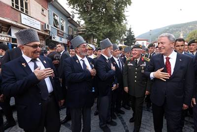 Millî Savunma Bakanı Hulusi Akar, Beraberinde TSK Komuta Kademesi ile Akşehir’deki “Onur Günü” Etkinliklerine Katıldı 
