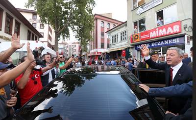 Millî Savunma Bakanı Hulusi Akar, Beraberinde TSK Komuta Kademesi ile Akşehir’deki “Onur Günü” Etkinliklerine Katıldı 