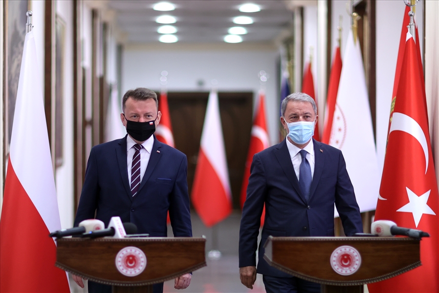 Millî Savunma Bakanı Hulusi Akar, Polonya Savunma Bakanı Mariusz Blaszczak İle Bir Araya Geldi 