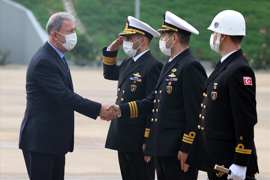 Millî Savunma Bakanı Hulusi Akar, Güney Deniz Saha Komutanlığında İnceleme ve Denetlemelerde Bulundu