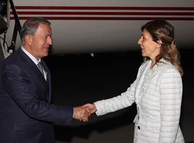 Millî Savunma Bakanı Hulusi Akar, Beraberinde Genelkurmay Başkanı Org. Yaşar Güler ile Romanya’ya Gitti