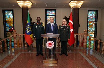Millî Savunma Bakanı Hulusi Akar, Etiyopya Genelkurmay Başkanı Mareşal Birhanu Jula’yı Kabul Etti