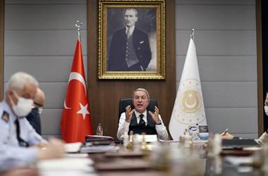 Millî Savunma Bakanı Hulusi Akar Başkanlığında Video Telekonferans Yöntemiyle Toplantı Yapıldı