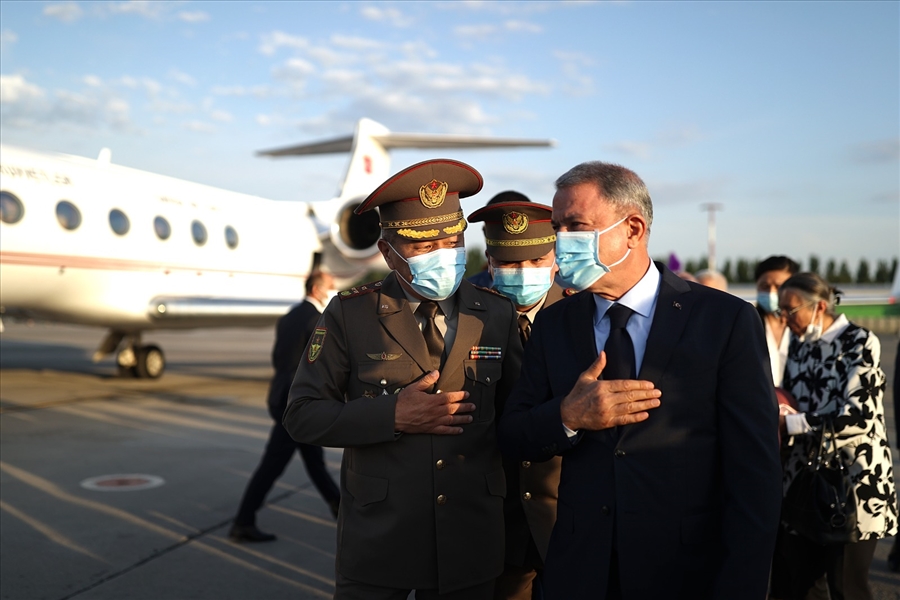 Millî Savunma Bakanı Hulusi Akar Kırgızistan’da