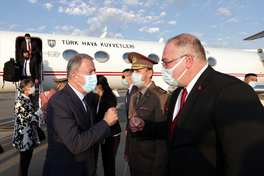 Millî Savunma Bakanı Hulusi Akar Kırgızistan’da