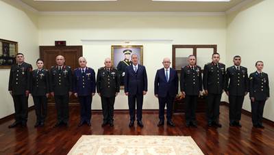 Millî Savunma Bakanı Hulusi Akar, Kara Kuvvetleri Komutanı Org. Musa Avsever ve Beraberindeki Personeli Kabul Etti