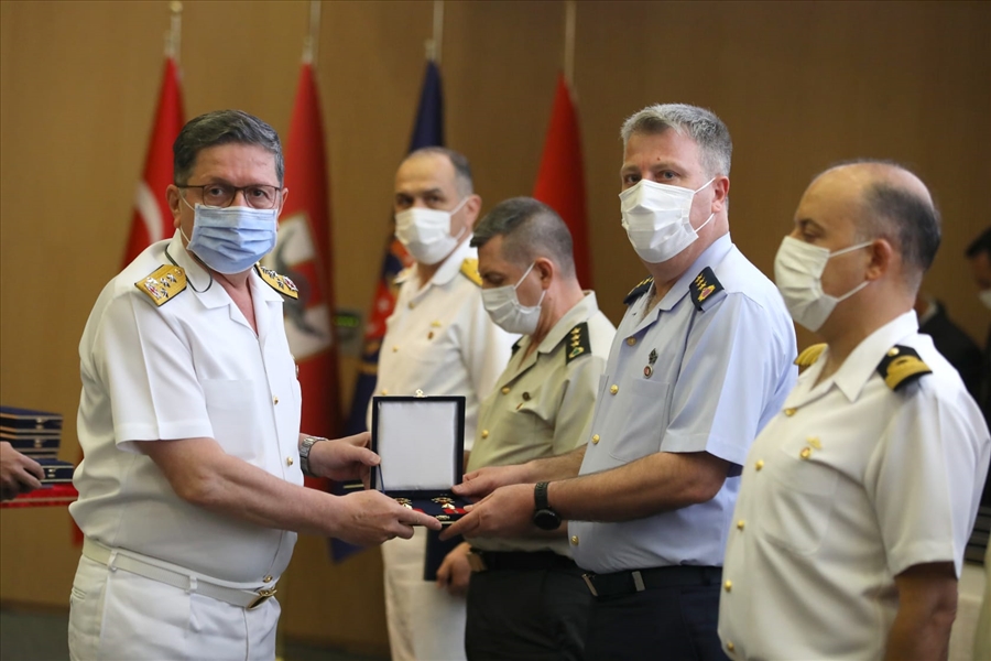 TSK’da Terfi Eden Personele Yeni Rütbeleri Verildi