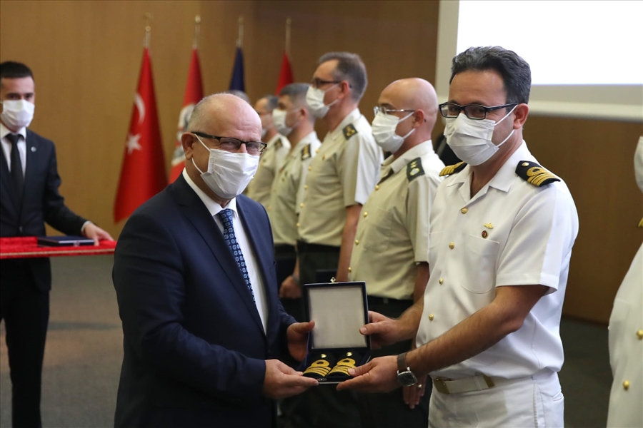 TSK’da Terfi Eden Personele Yeni Rütbeleri Verildi