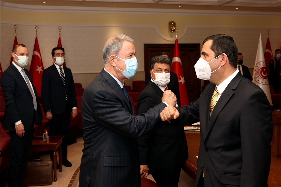 Millî Savunma Bakanı Hulusi Akar, Avrupa’da Faaliyet Gösteren Türk Dernek Ve STK’ların Temsilcileriyle Bir Araya Geldi