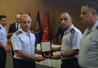 Üst Rütbeye Terfi Eden Personel İçin Millî Savunma Bakanlığında Tören Düzenlendi
