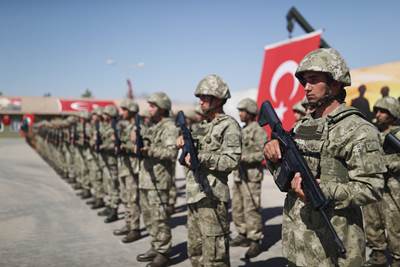Millî Savunma Bakanı Hulusi Akar, Şırnak’taki 8’inci Hudut Alay Komutanlığına Sancak Verdi