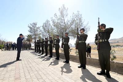 Millî Savunma Bakanı Hulusi Akar, Şırnak’taki 8’inci Hudut Alay Komutanlığına Sancak Verdi