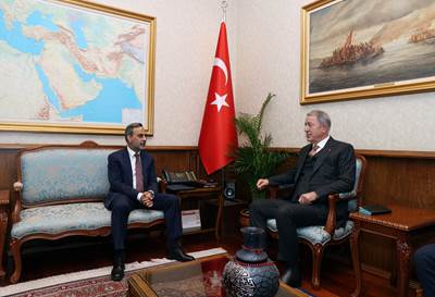 Millî Savunma Bakanı Hulusi Akar, İngiltere Ankara Büyükelçiliği Maslahatgüzarı Ajay Sharma'yı Kabul Etti