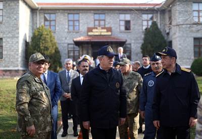 Millî Savunma Bakanı Hulusi Akar ve Beraberindeki TSK Komuta Kademesinden Gökçeada’ya Ziyaret