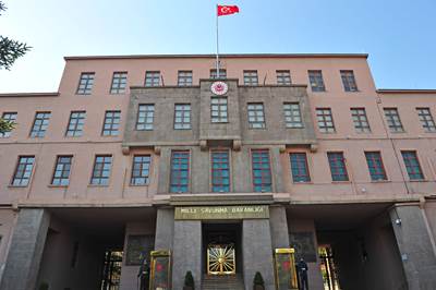 Türk ve Fransız Savunma Bakanlığı Heyetleri Millî Savunma Bakanlığında Bir Araya Geldi