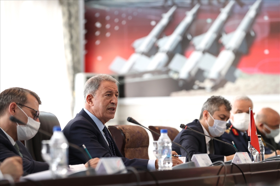 Millî Savunma Bakanı Hulusi Akar, Tacikistan Savunma Bakanı Korg. Şerali Mirzo ile Görüştü