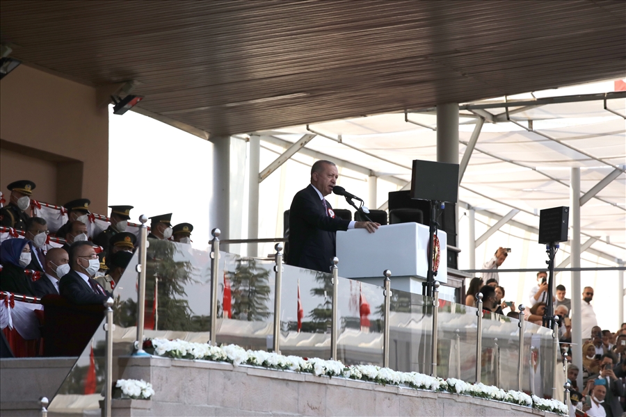 Cumhurbaşkanımız Sn. Erdoğan: “FETÖ İhanet Çetesi ile İrtibatı Olan Yaklaşık 21 Bin TSK Mensubunun Ordumuzla İlişiğini Kestik.”
