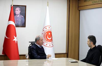 Millî Savunma Bakanı Hulusi Akar, Yüksekova’da Habertürk Televizyonunun Gündeme Dair Sorularını Cevapladı