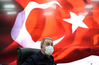 Millî Savunma Bakanı Hulusi Akar, Suriye Sınır Hattında Toplantı Yaptı
