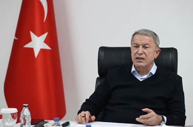 Millî Savunma Bakanı Hulusi Akar Hatay’da Konuştu: “Bizim Toprağımızda Gözü Olanların Gözlerinin Ne Hâle Geldiğini Tarihi Okuyanlar Görür.”