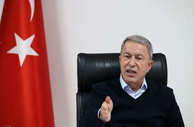 Millî Savunma Bakanı Hulusi Akar Hatay’da Konuştu: “Bizim Toprağımızda Gözü Olanların Gözlerinin Ne Hâle Geldiğini Tarihi Okuyanlar Görür.”
