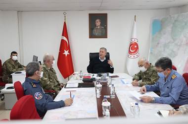 Millî Savunma Bakanı Hulusi Akar Hatay’da Konuştu: “Bizim Toprağımızda Gözü Olanların Gözlerinin Ne Hâle Geldiğini Tarihi Okuyanlar Görür.”