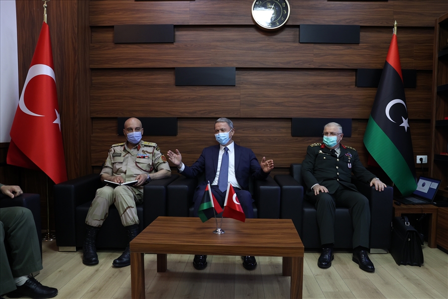 Millî Savunma Bakanı Hulusi Akar Libya'da