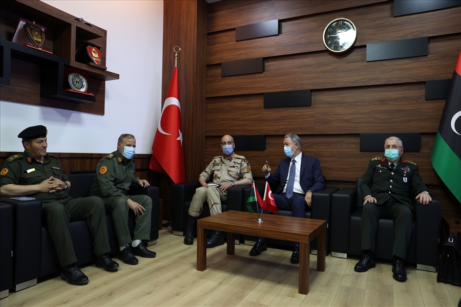 Millî Savunma Bakanı Hulusi Akar Libya'da