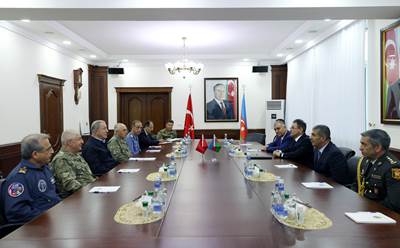Millî Savunma Bakanı Hulusi Akar’a Azerbaycan’da Madalya Tevcih Edildi