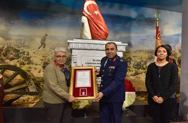 Türkiye Şehitlerini Anıyor Etkinliği Kapsamında Birinci Dünya Savaşı Şehitleri Binbaşı Ali Faik Bey ve Teğmen Fevzi Efendi Kardeşler ile Kore Savaşı Şehidi P.Kd.Bçvş Abdi Özkan Anıldı