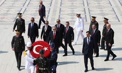 Cumhurbaşkanımız Sn. Erdoğan Başkanlığındaki YAŞ Üyeleri Anıtkabir’i Ziyaret Etti