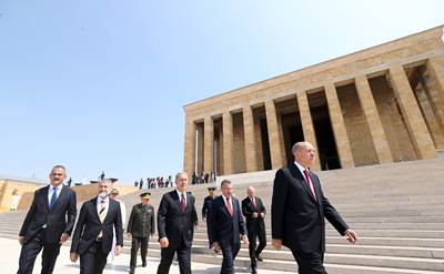 Cumhurbaşkanımız Sn. Erdoğan Başkanlığındaki YAŞ Üyeleri Anıtkabir’i Ziyaret Etti