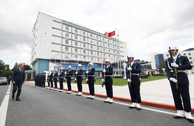 Millî Savunma Bakanı Hulusi Akar ve Beraberindeki TSK Komuta Kademesi Hava Harp Okulu Yeni Eğitim Öğretim Yılının Açılış Törenine Katıldı