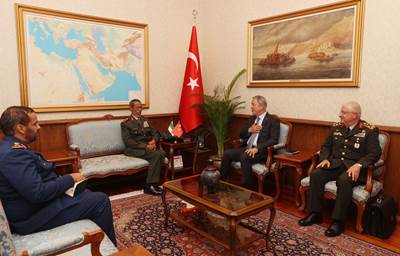 Millî Savunma Bakanı Hulusi Akar, Birleşik Arap Emirlikleri Genelkurmay Başkanı Korg. Al-Rumaithi’yi Kabul Etti