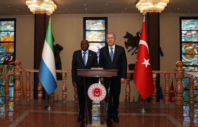 Millî Savunma Bakanı Hulusi Akar, Sierra Leone Savunma Bakanı Kellie Hassan Conteh ile Bir Araya Geldi